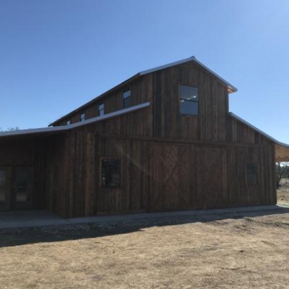 Western Raised Center Barn